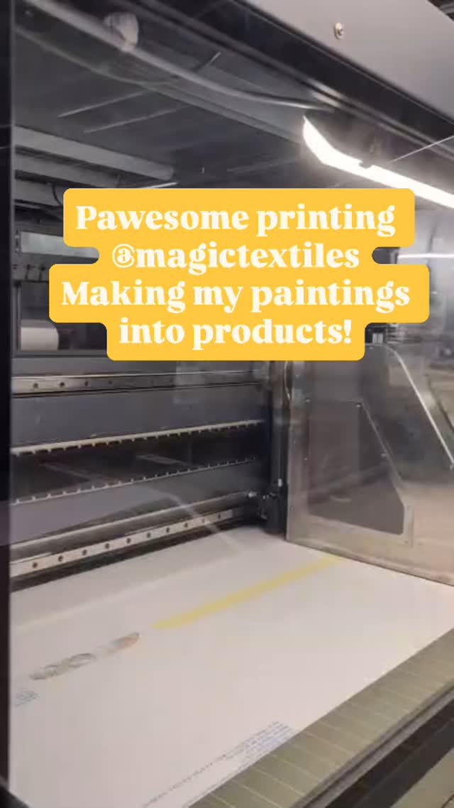 Thank you to the pawesome @magictextilesuk for sharing this video clip. Here are my kitchen textiles being printed before being sustainably made in their factory in Leek, Staffordshire, UK. 

It’s amazing to see how my original paintings are magically transformed into something that can be used in the home! 

The quality of the products they make for me are amazing and I get so many positive comments form customers. 

#dogart #dogartist #pupgoestheeasel #dogartwork #dogartistsofinstagram #dogartists #pupart #ovengloves #teatowel #teatowels #teatoweldesign #teatowelsofinstagram #aga #rayburn #apron #agahobcovers